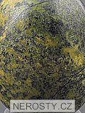 serpentinite, opal